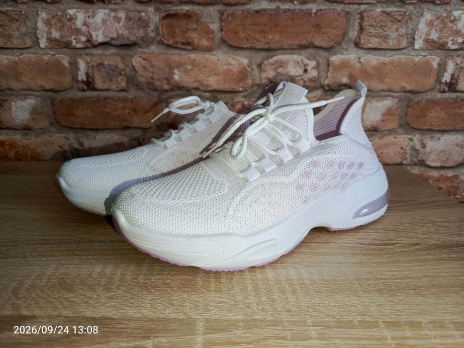 Sneakersy Sinsay