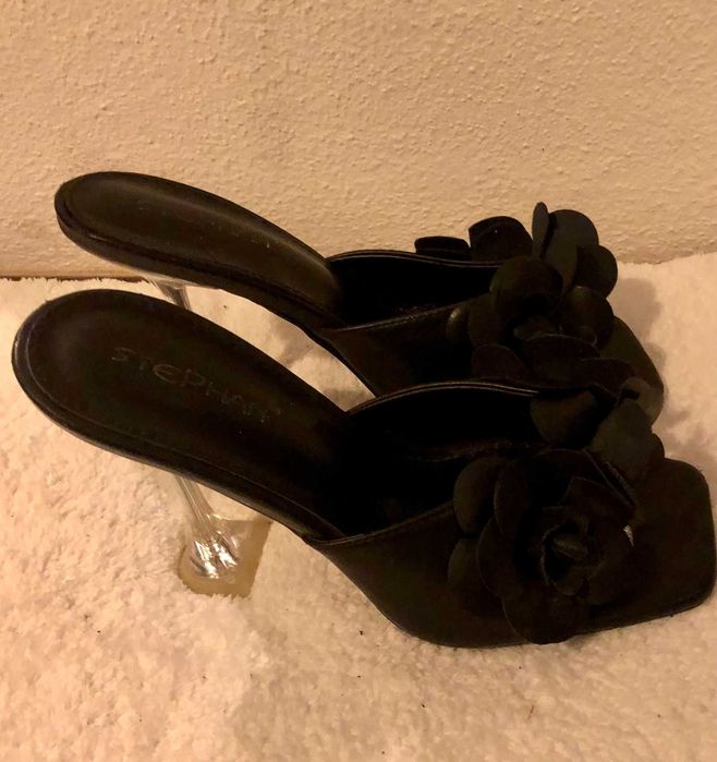 Sandalia de salto marca Stephan