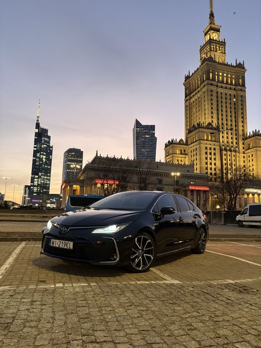 Toyota Corolla 1.8 Hybrid 122KM Executive