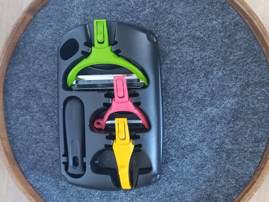 Tupperware obieraczki