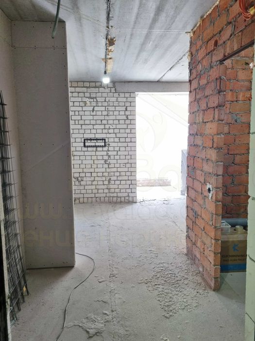 1 кімнатна квартира 35м2, 2/10 з індивідуальним опаленням в районі Масани-KI