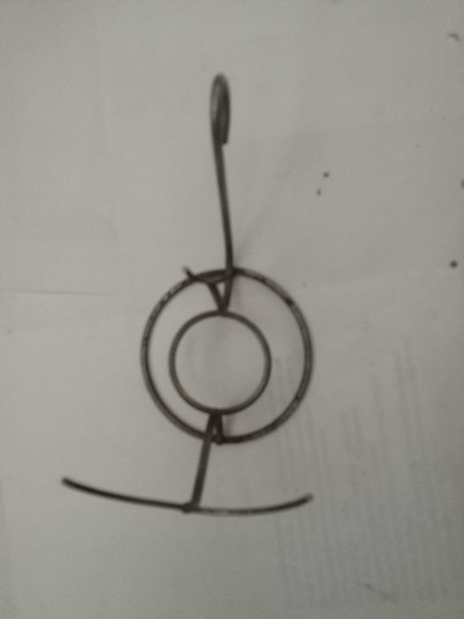 telefones antigos e base para calice