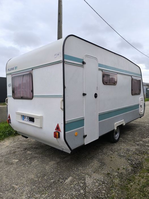 Caravana Pluma 440