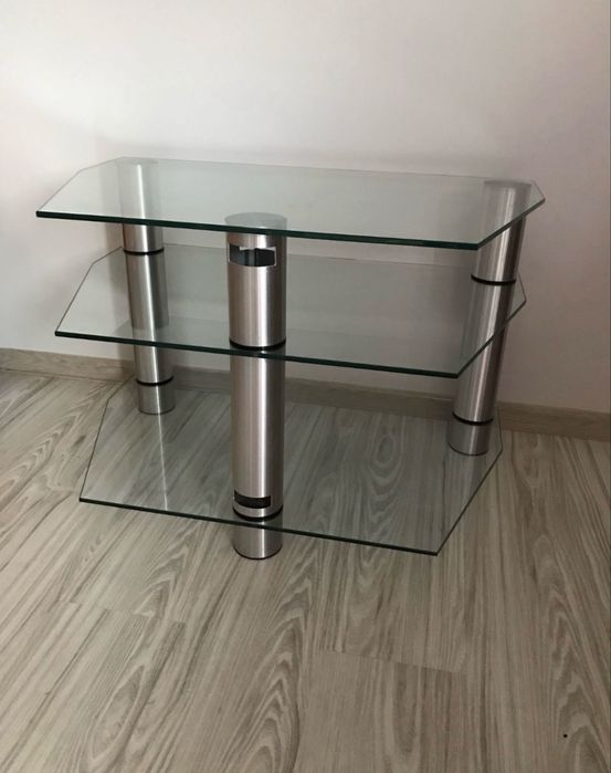 Mały szklany stolik