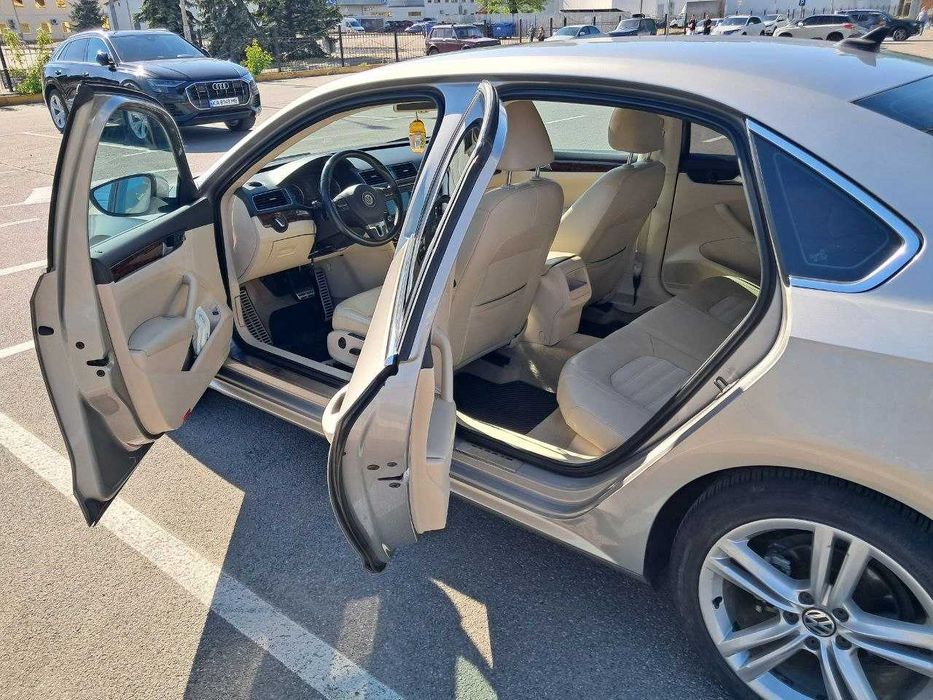 Продам Volkswagen Passat NMS SEL Premium 2.0 TDI