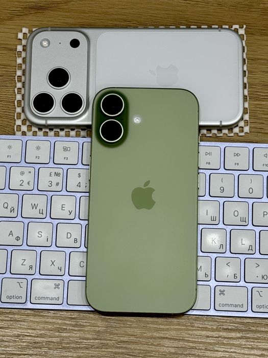 iPhone 17 256GB Sage (100% АКБ 10 циклів, байпас)