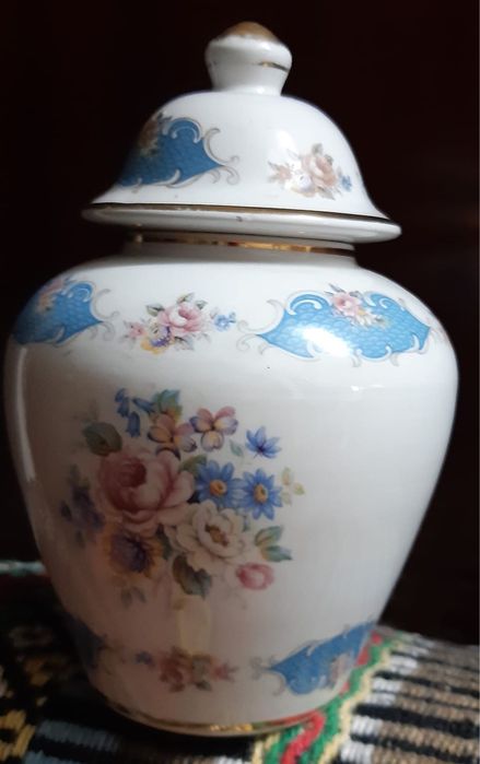 Vendo pote de porcelana pintado à mão
