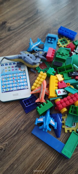 Zestaw mix  klocków + mix zabawek