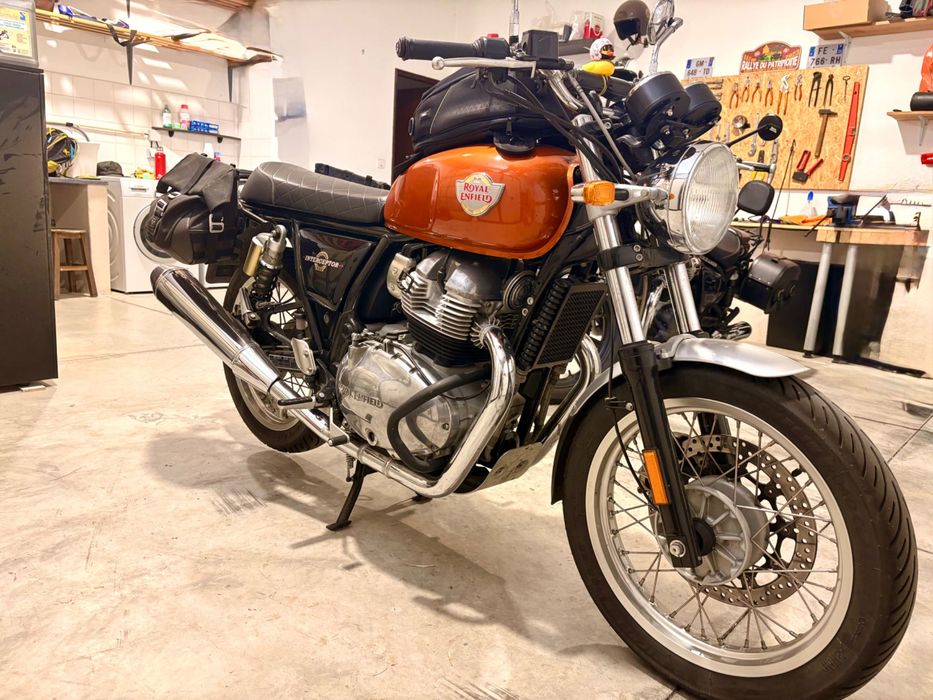 Royal Enfield Interceptor 650 Orange Crush