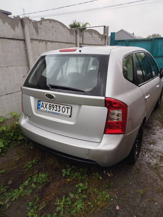Продам авто KIA Carenc