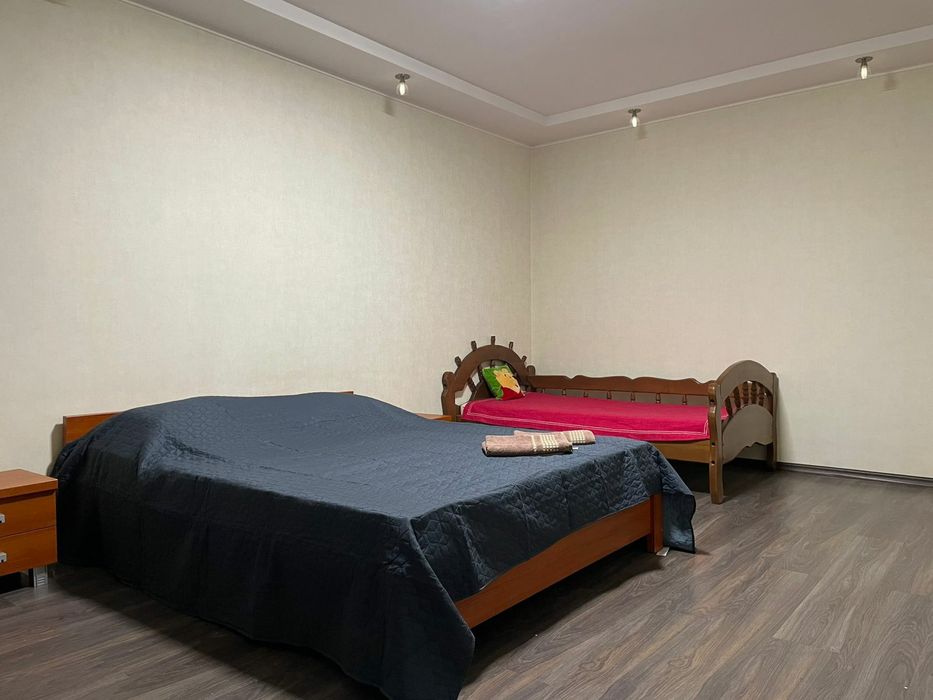 Квартира посуточно, 2х комнатная, балкон.  Центр,  вокзал,  Научная