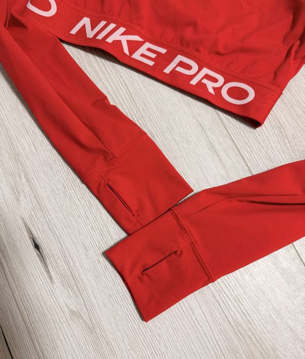 топ от Nike Pro с рукавами