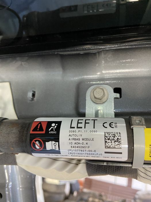 подушки Безпека Tesla штори та коліна 1077827-00-E