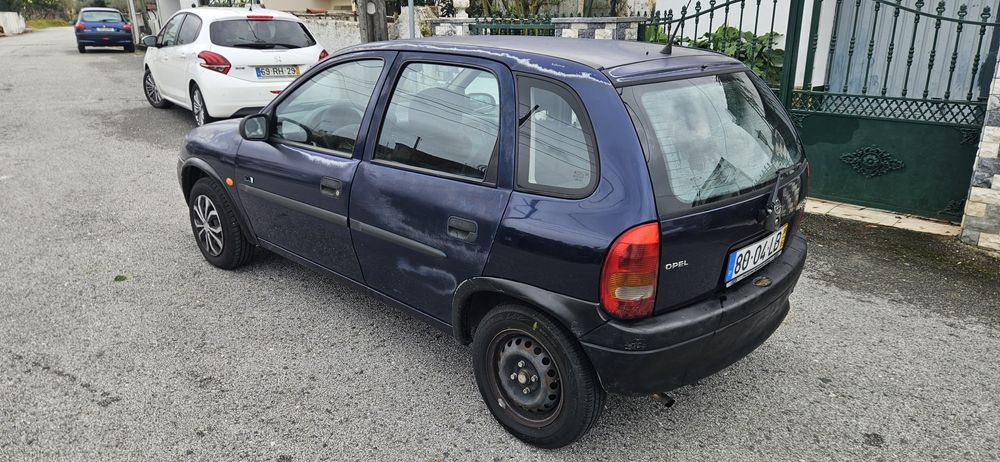 Opel  corsa B 1.0