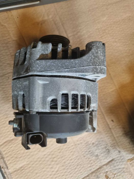 Alternador BOSCH BMW 320d 520d 0 986 082 200