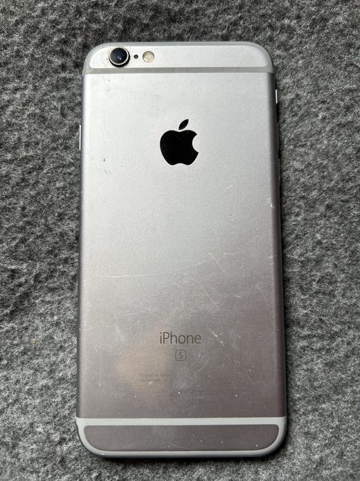 Iphone 6s 32Gb телефон