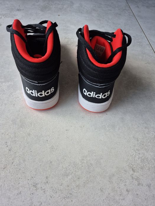 Buty młodzieżowe adidas 39 1/3