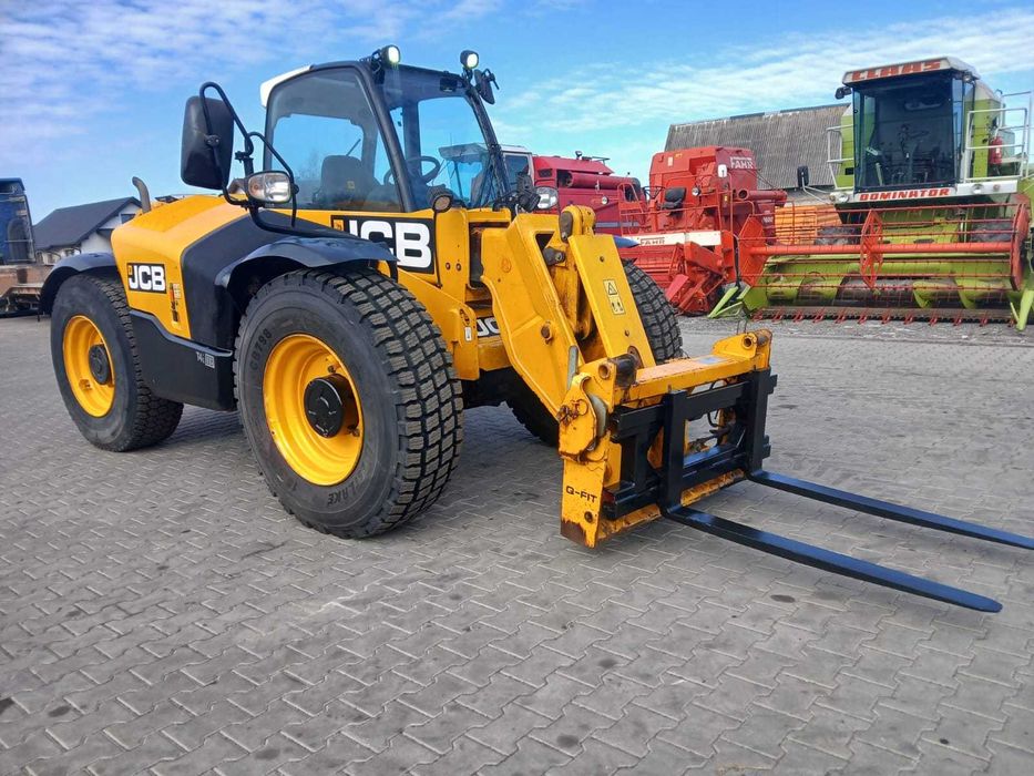 Ładowarka teleskopowa JCB