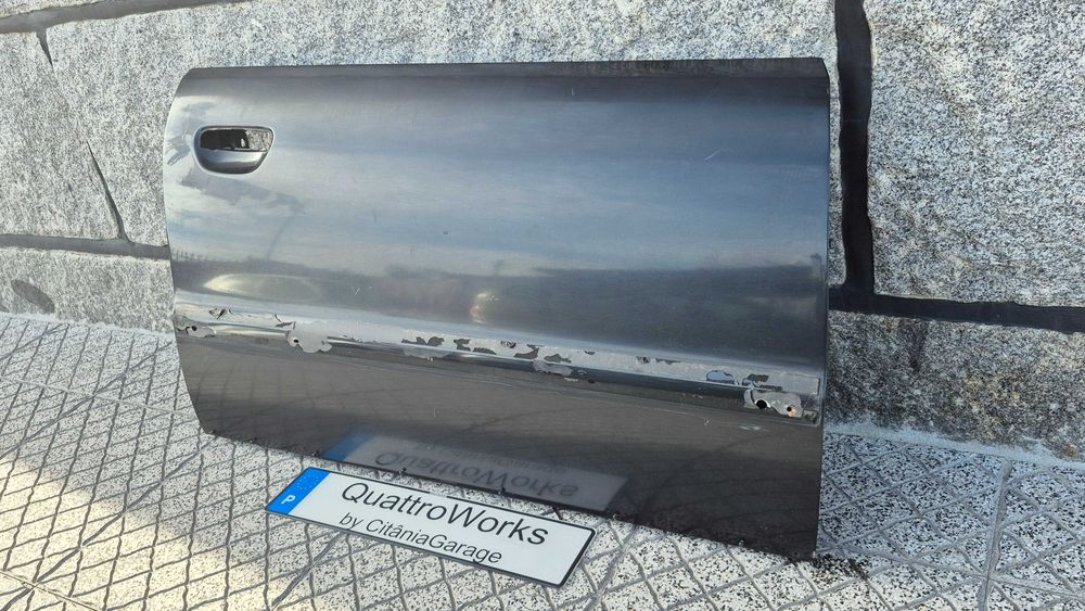 AUDI A4 B5(8D) - Porta NUA Frente Direita Facelift 1999 até 2001-PRETA