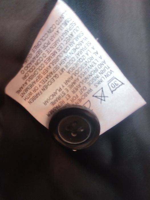 Жіночий брючний костюм