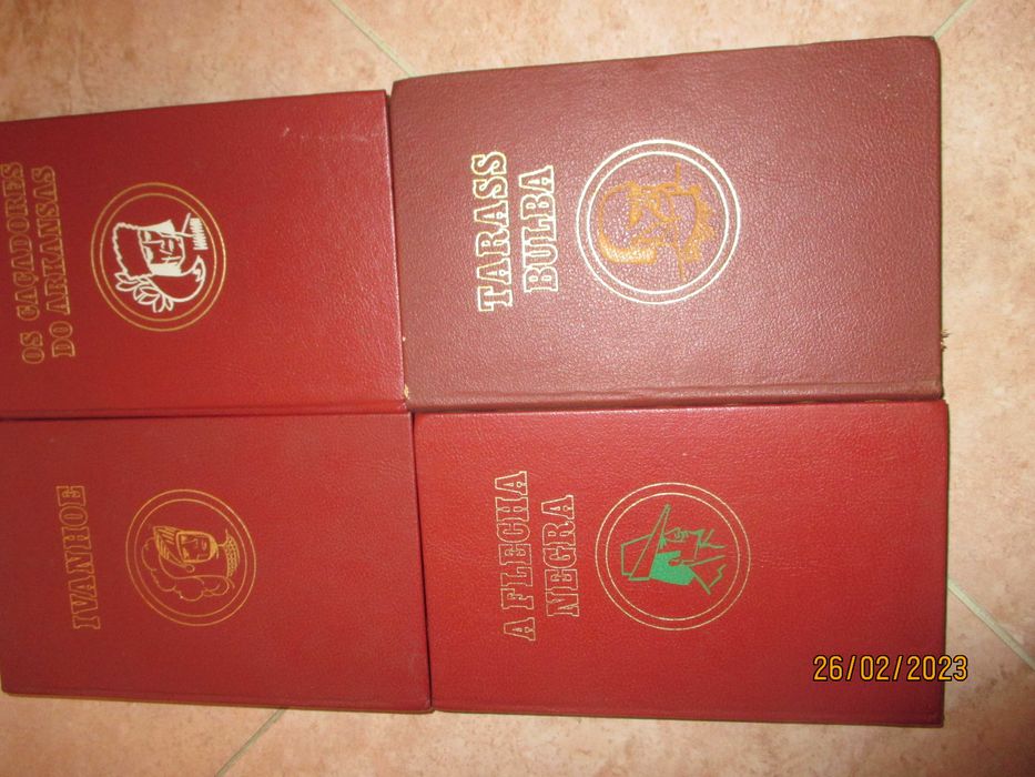 Livros-clássicos-A mãe;Fausto;Decameron Dracula,Ivanhoe,Tarass Bulba