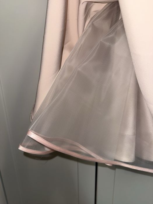 Вечірня сукня плаття випускне, зверху  завʼязуються бантики