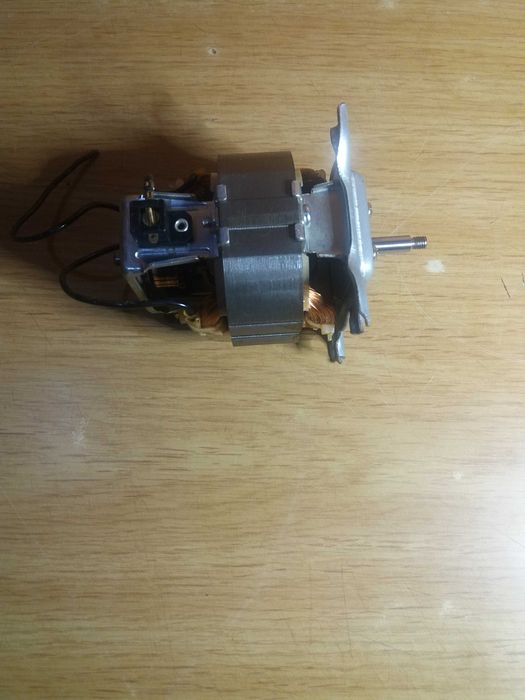 Двигатель соковыжималки Polaris PEA 0305(300W)