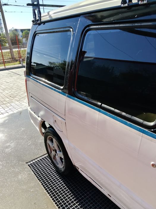 Nissan Vanette ld23 2000 год