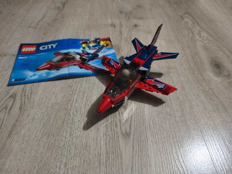 LEGO 60177 – Airshow Jet