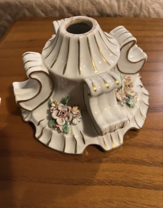 Castiçal em porcelana com flore Artibus