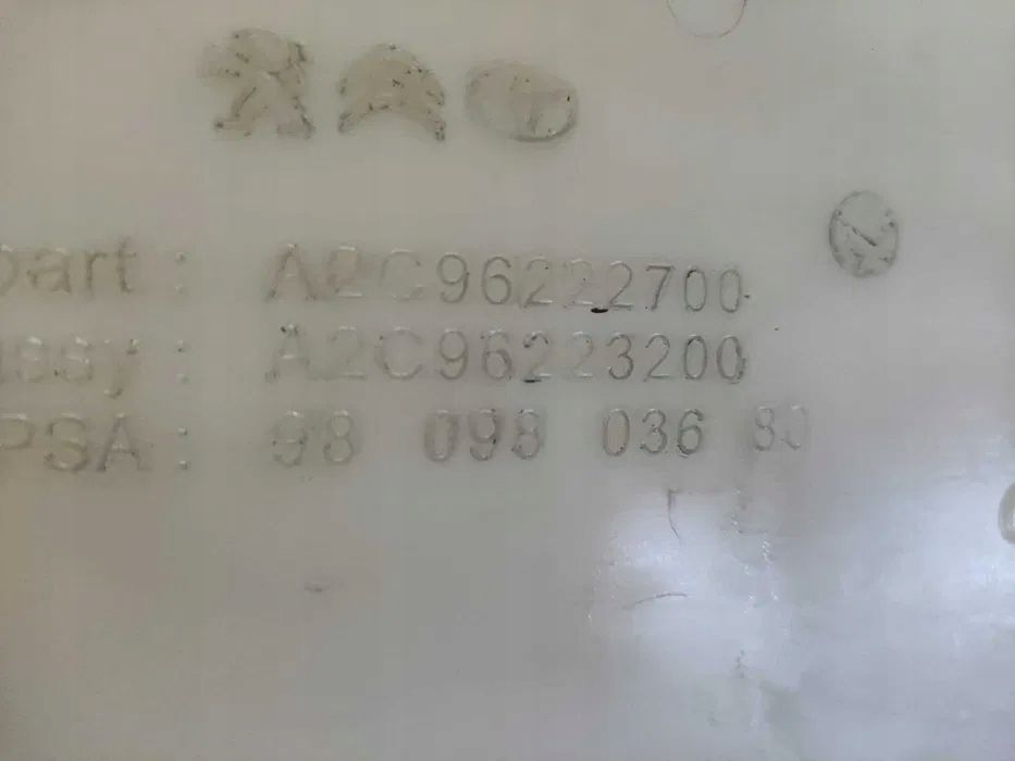 zbiorniczek płynu do spryskiwaczy citroen jumpy peugeot III 9809803680