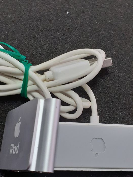 Apple iPod A1204 2gb