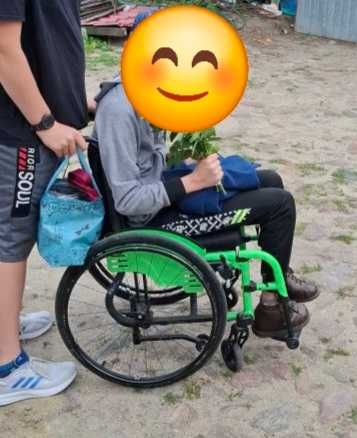 Wózek inwalidzki dzieciecy