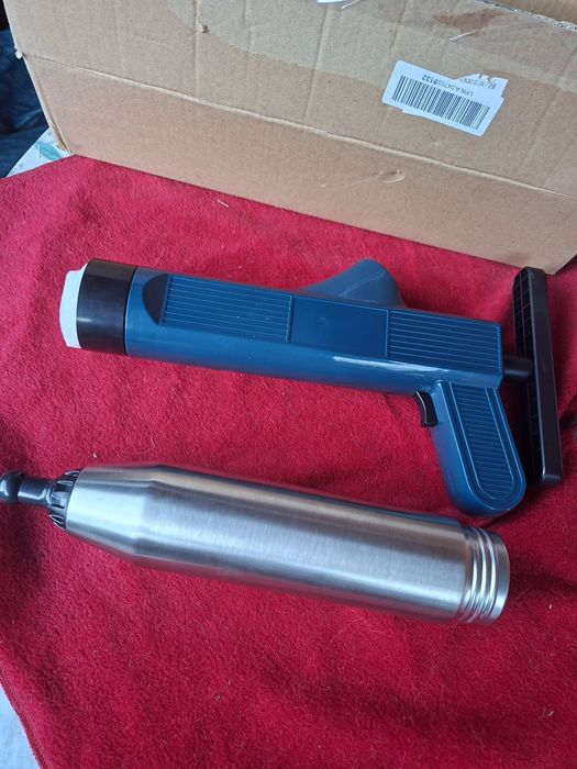 Przepychacz do udrażniania rur