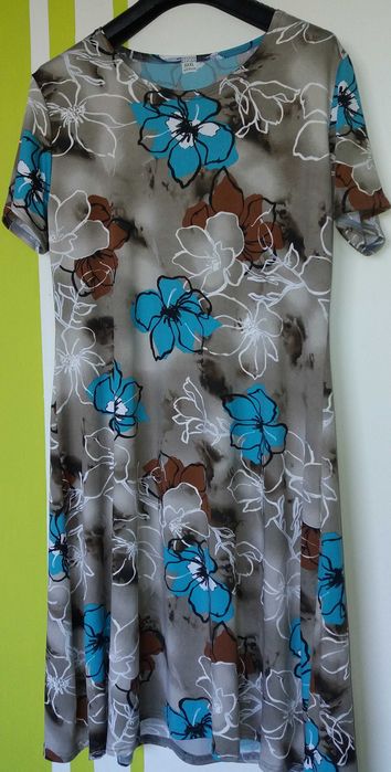 L(44) Wygodna letnia sukienka jak nowa Butik
