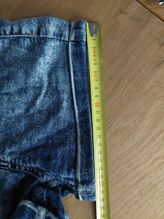 Krótkie spodenki Taily Weijl rozm 32