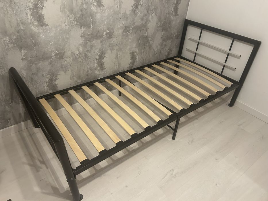 Rama metalowa łóżko