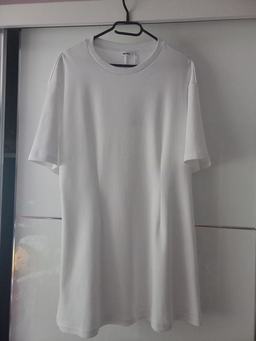 T-shirtowa sukienka  tunika L biała  Monki