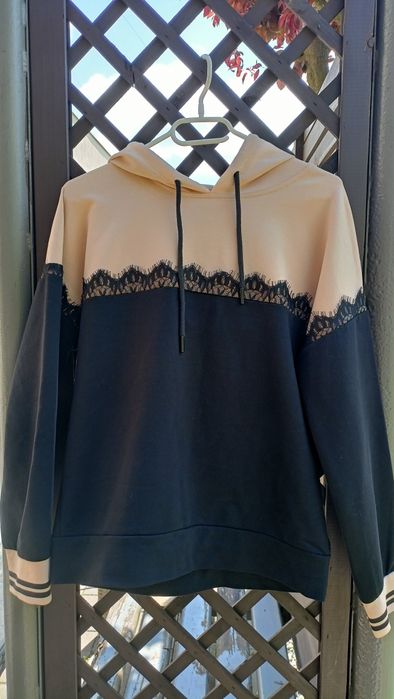 Dres elegancki S z koronką