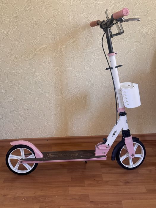 Продам дитячий двухкооесеий самокат Bestscooter Shark