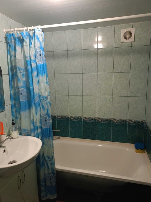 Продаєця частина будинку