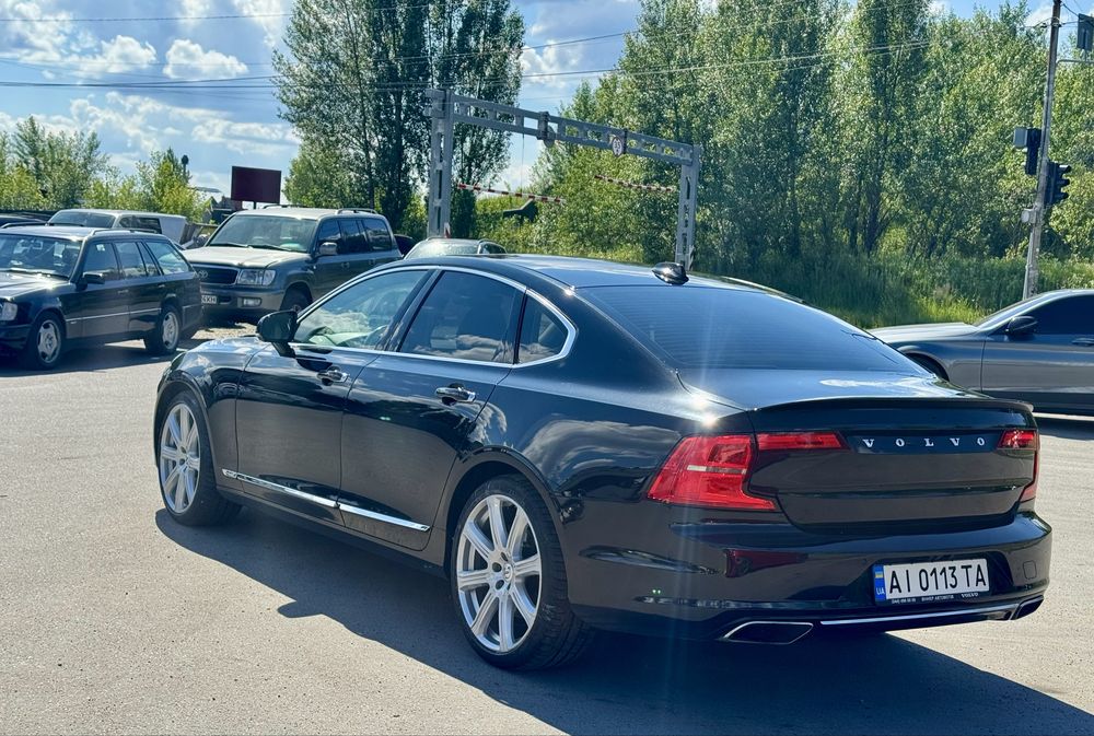 Продам Volvo S90