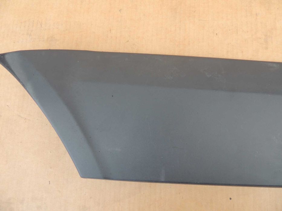 Listwa lewa tył tylna na lewy tył boczna Mercedes Sprinter 06-18 W906