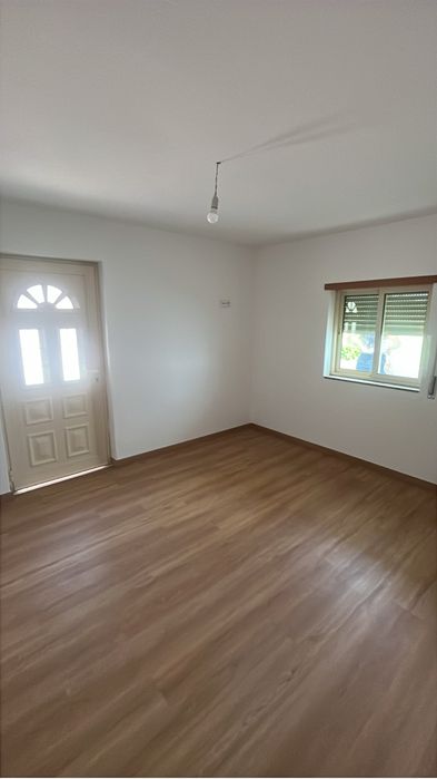 Moradia T3+1 em Gémeos, Guimarães