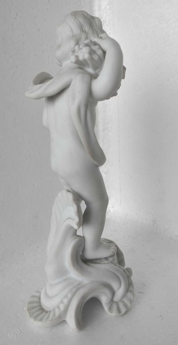 Escultura do grupo "4 estações" da Vista Alegre, para Reposição