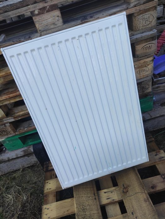 Grzejnik Purmo 60x90x15 Duży potrójno żebrowy pionowy