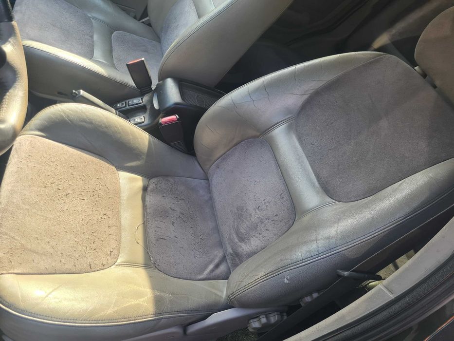 Land Rover Freelander bancos pele 150 euros