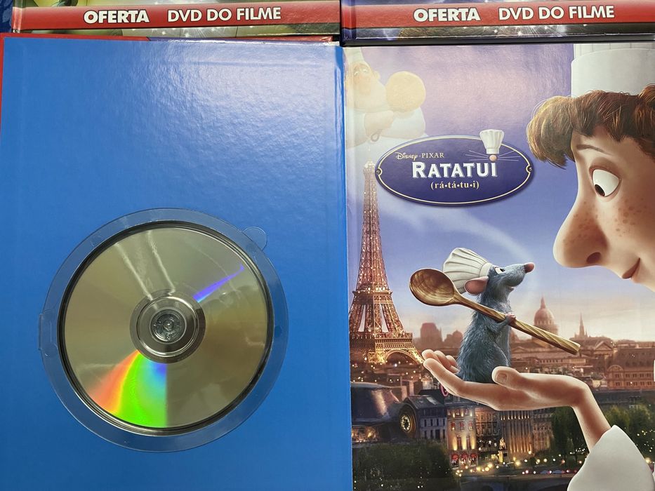 4 livros Disney com Dvd artigos novos