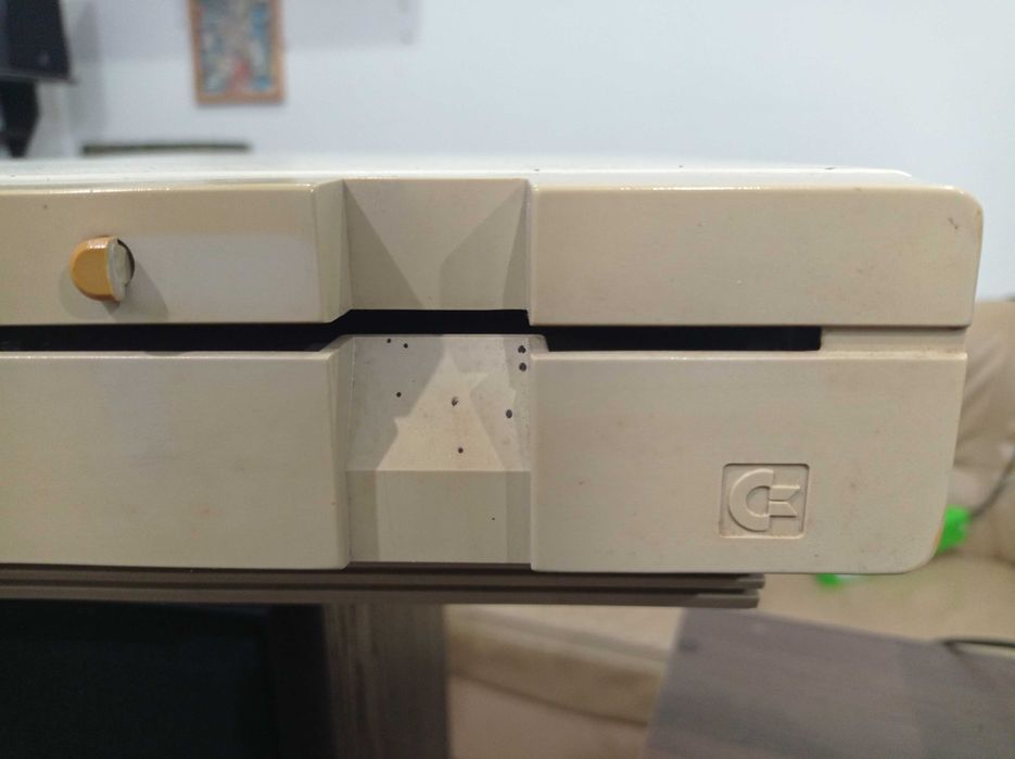 Commodore 128D bez klawiatury