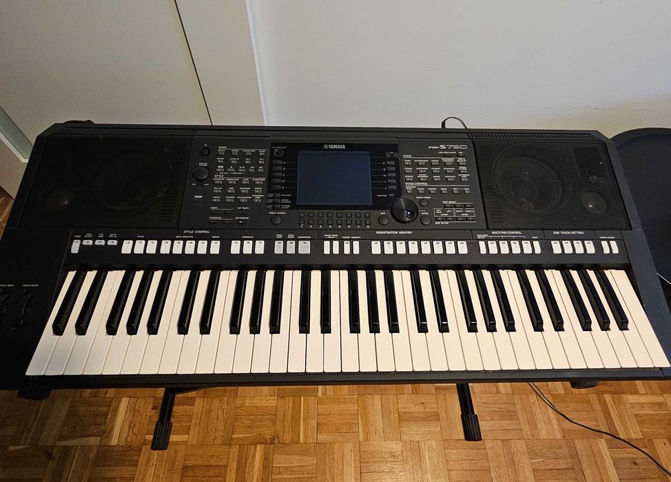 keyboard PSR S750 + stojak